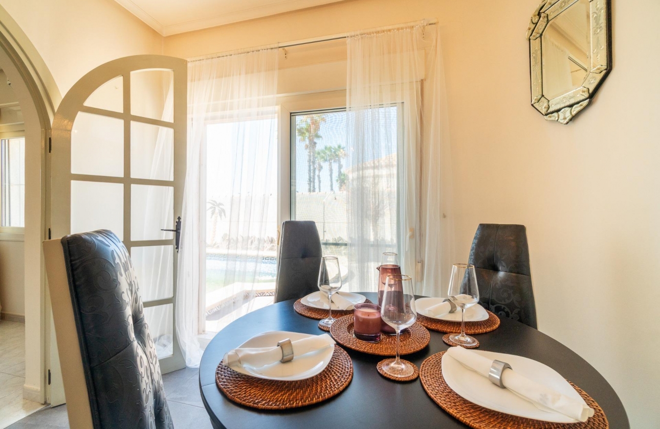 Rynek wtórny - Villa - Orihuela Costa - Playa Flamenca