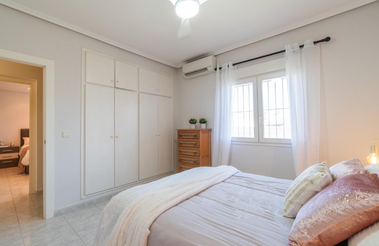Rynek wtórny - Villa - Orihuela Costa - Playa Flamenca