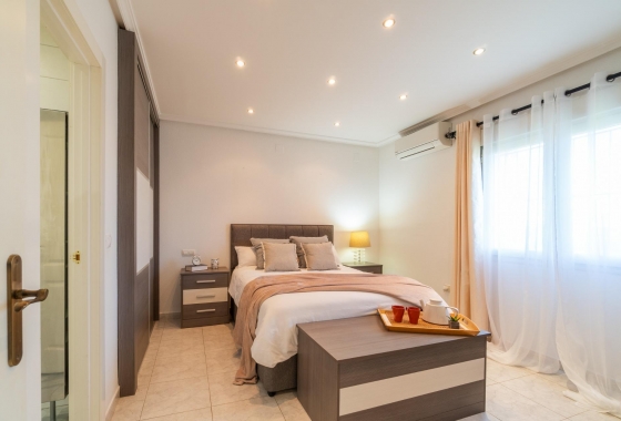 Rynek wtórny - Villa - Orihuela Costa - Playa Flamenca