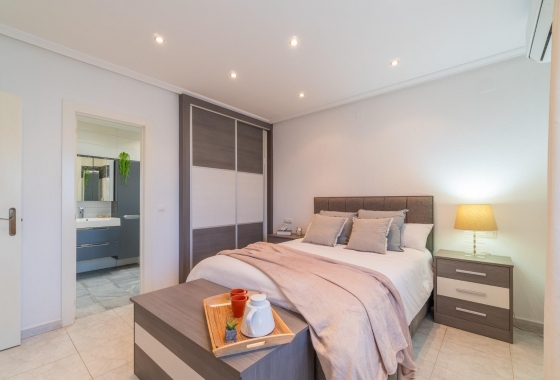 Rynek wtórny - Villa - Orihuela Costa - Playa Flamenca