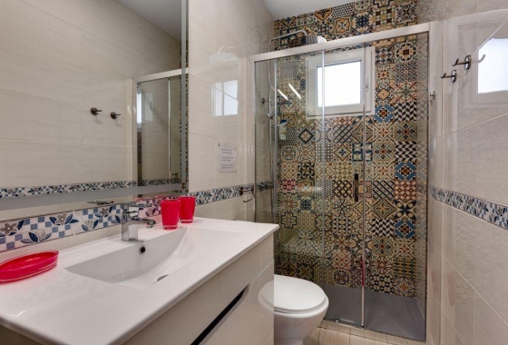 Resale - Villa - Torrevieja - La Siesta - El Salado -  Torreta