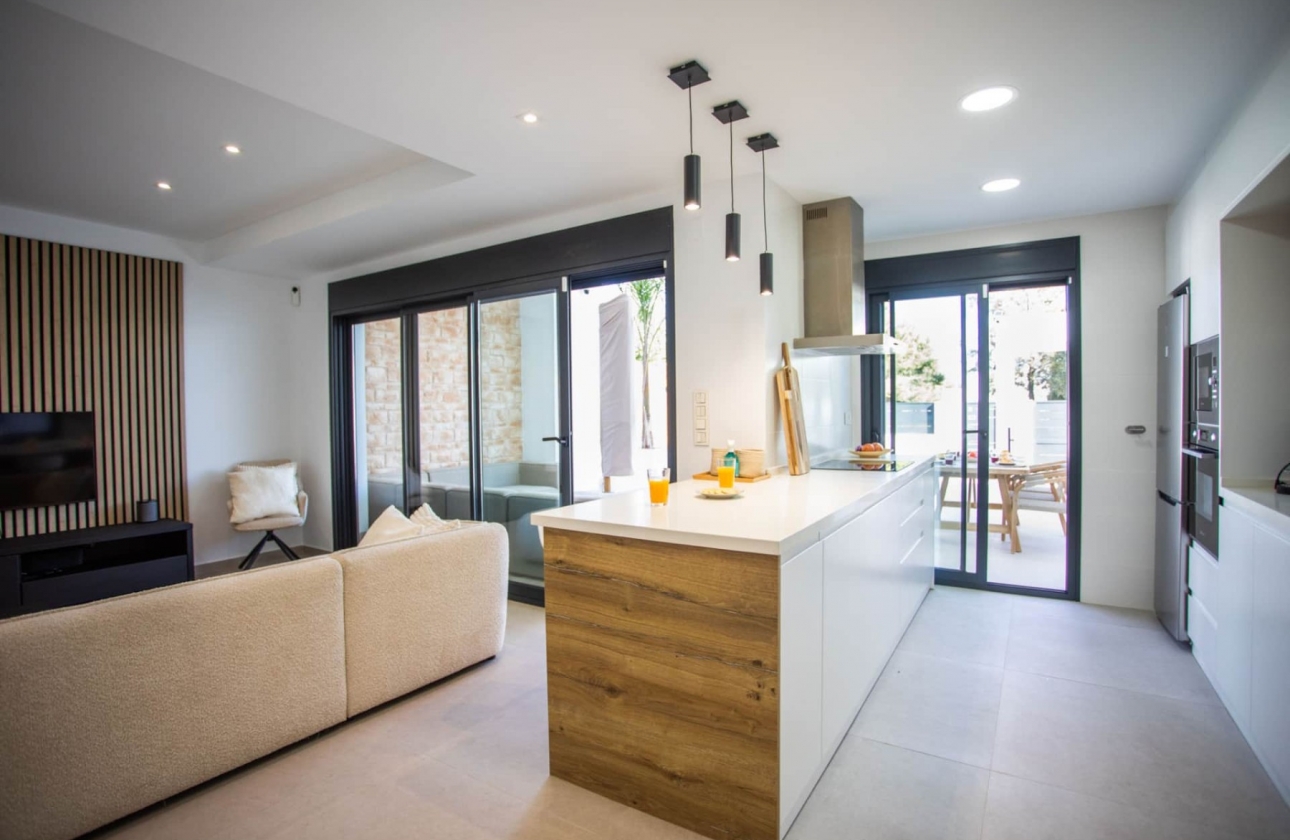 Resale - Villa - Dolores