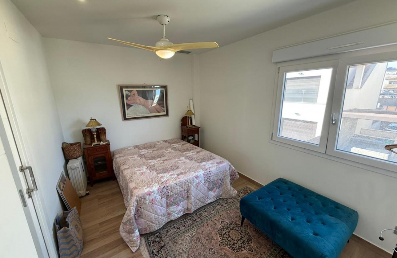 Resale - Villa - Los Montesinos