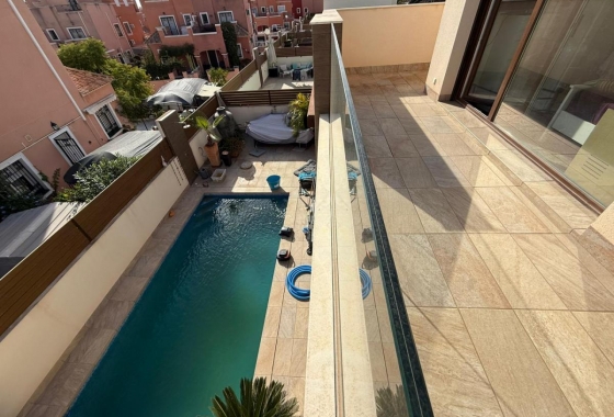 Resale - Villa - Los Montesinos