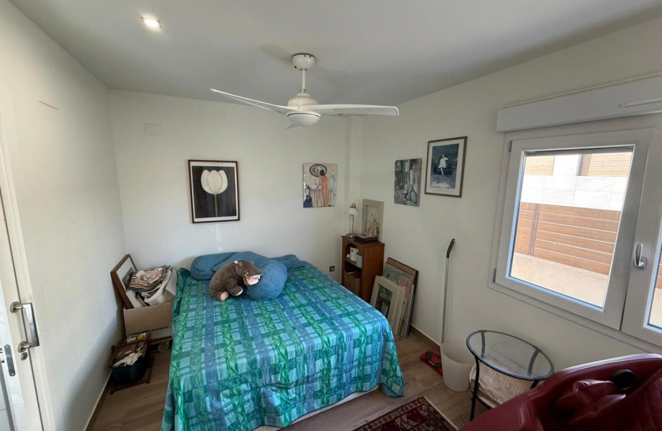 Resale - Villa - Los Montesinos