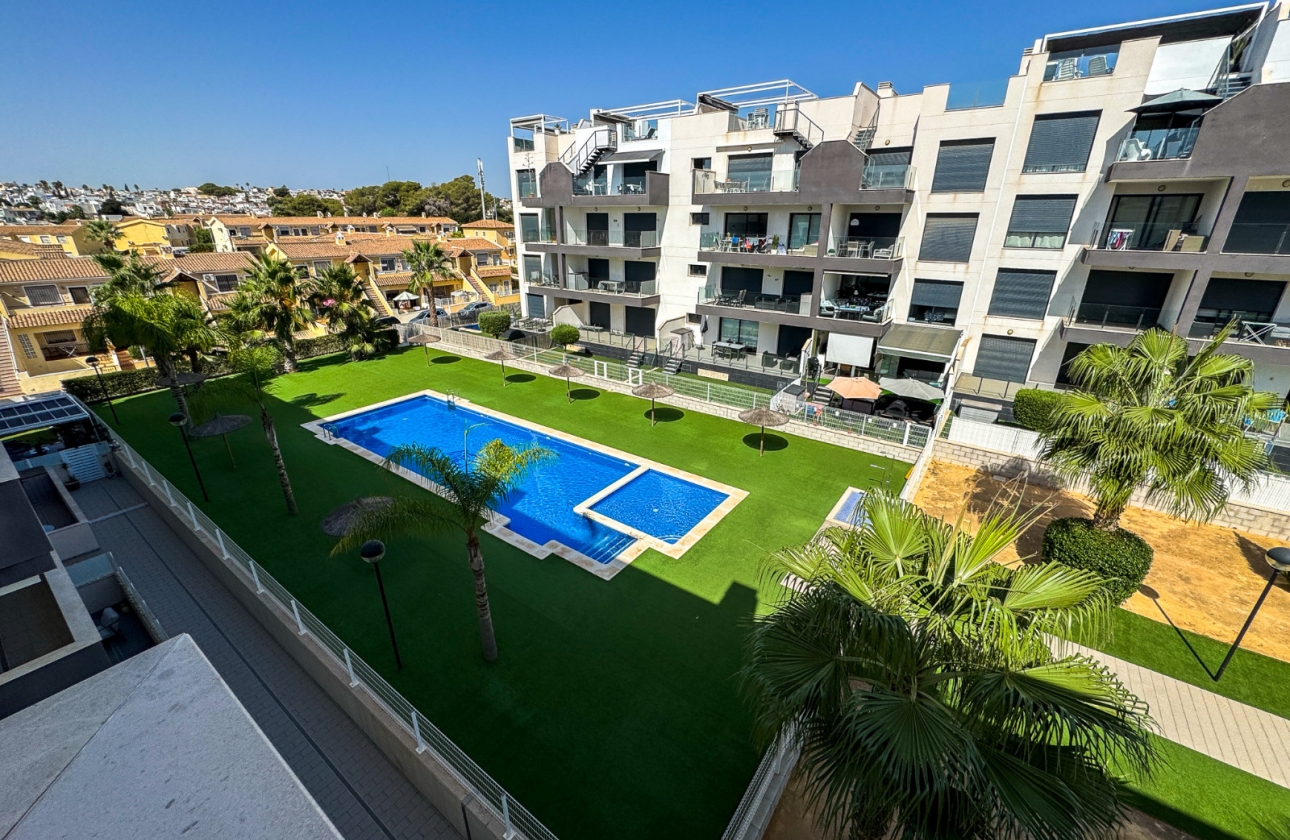 Resale - Apartment - Orihuela Costa - Villamartín