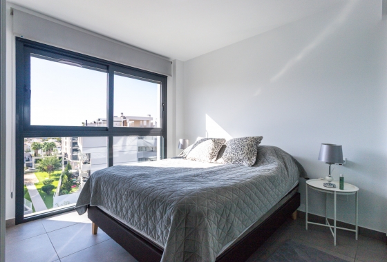 Resale - Apartment - Orihuela Costa - Villamartín