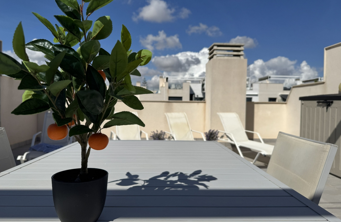 Resale - Apartment - Orihuela Costa - Villamartín