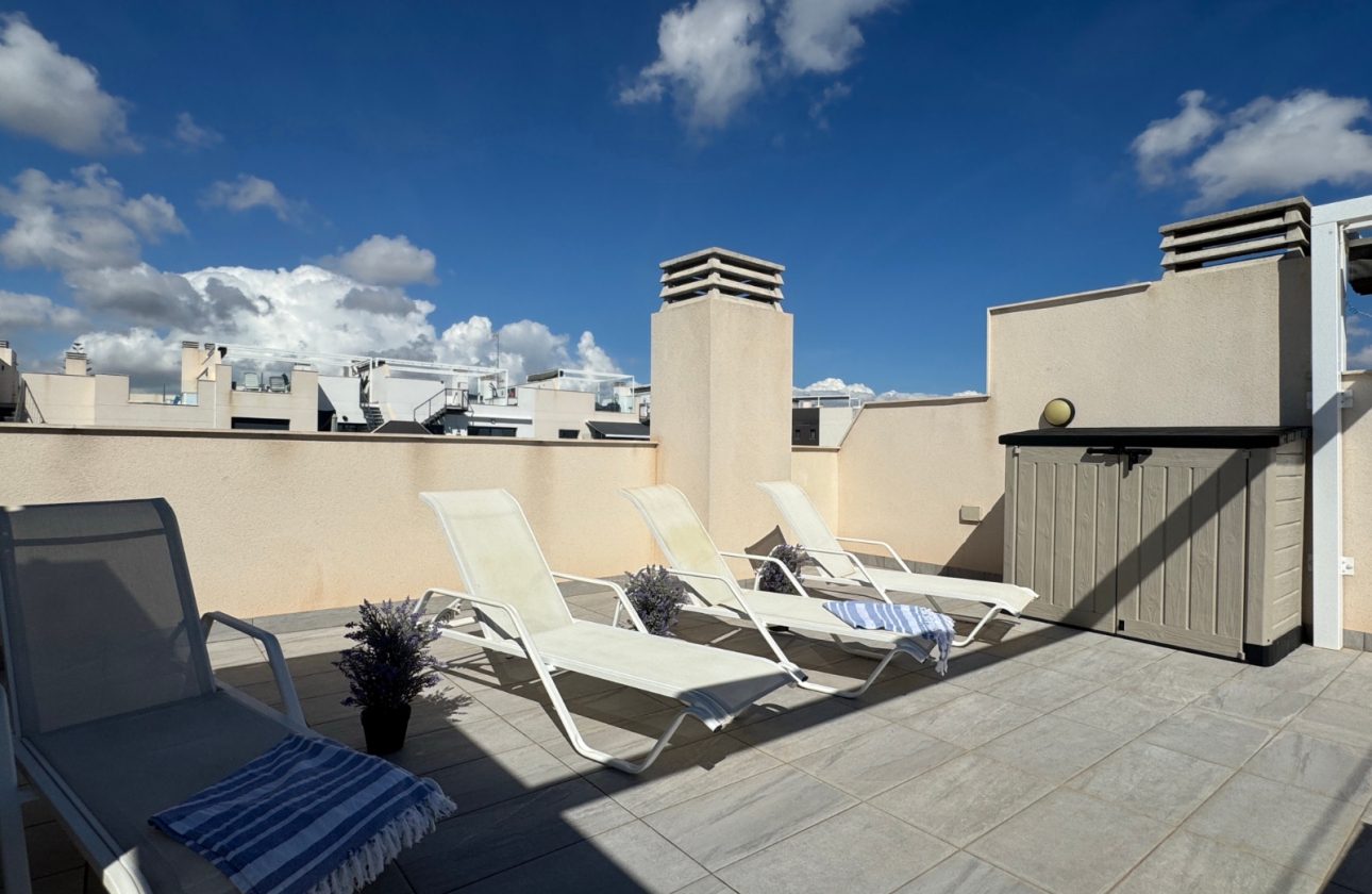 Resale - Apartment - Orihuela Costa - Villamartín