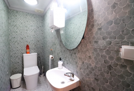 Resale - Commercial Unit - Torrevieja - El Chaparral