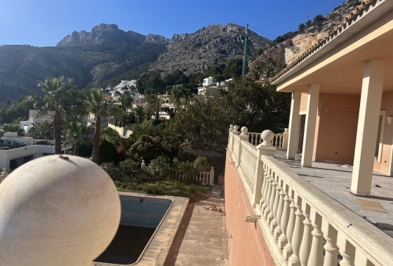 Obra nueva - Villa - Altea