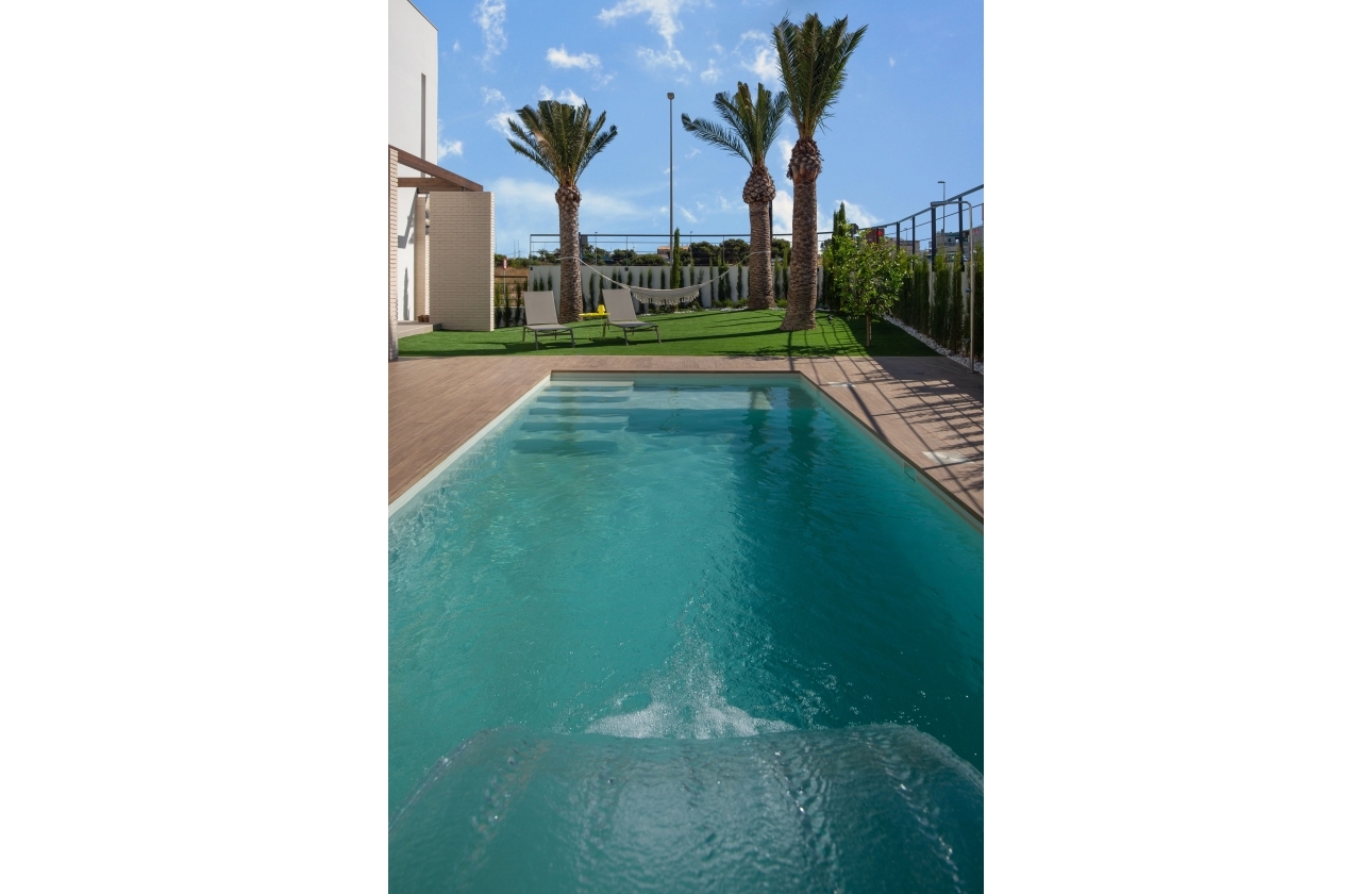 Rynek pierwotny - Villa - Orihuela Costa - Dehesa de campoamor