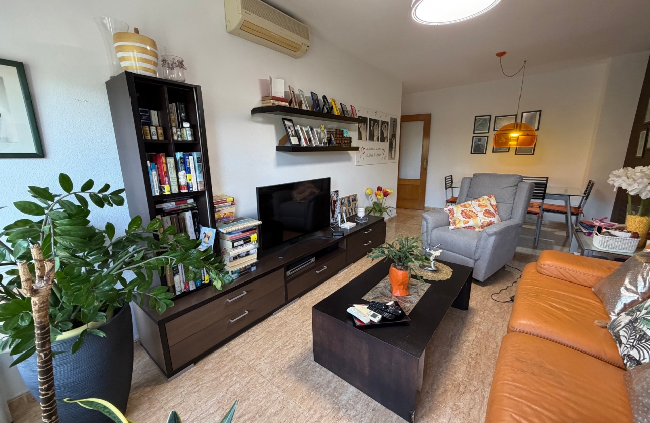 Resale - Apartment - Pilar de la Horadada