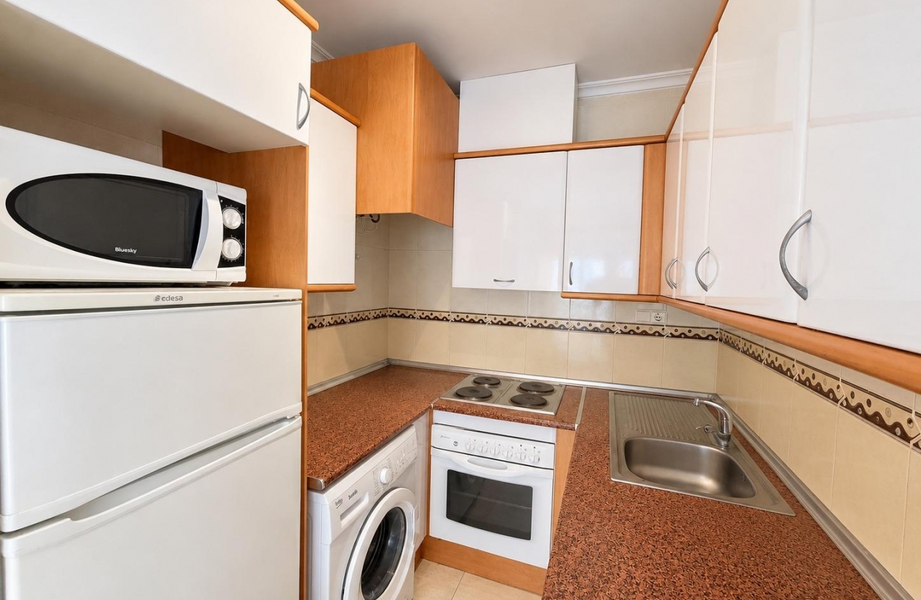 Resale - Studio - Torrevieja - Estacion de autobuses