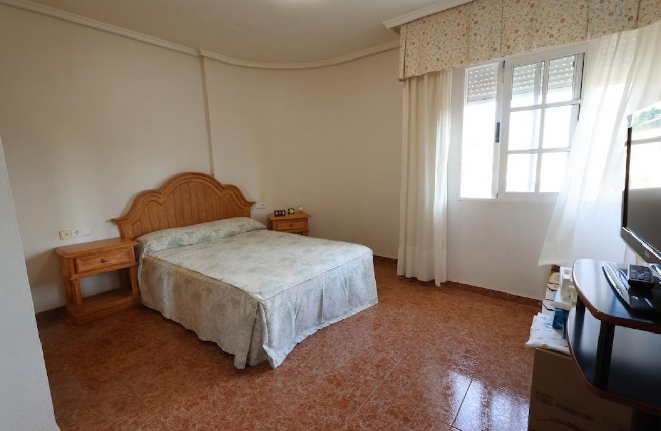 Reventa - Villa - Torrevieja - Los Balcones