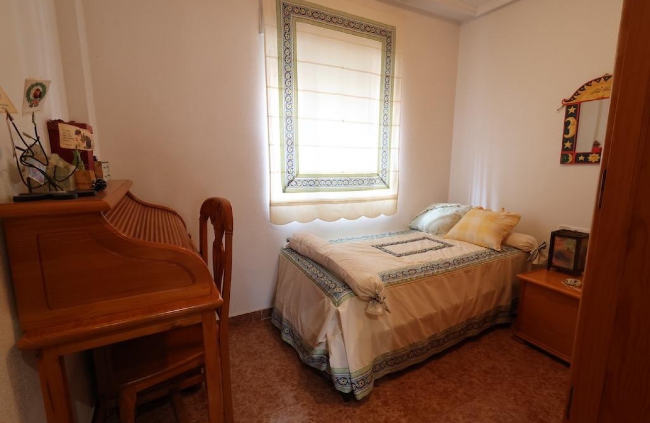Reventa - Villa - Torrevieja - Los Balcones