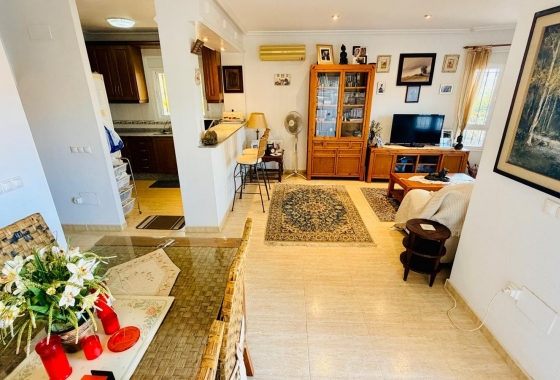 Reventa - Villa - Los Montesinos - La Herrada