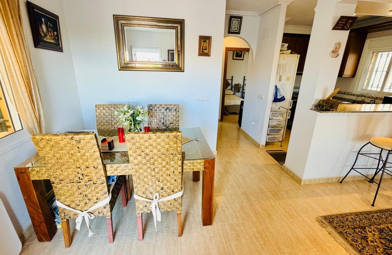 Reventa - Villa - Los Montesinos - La Herrada