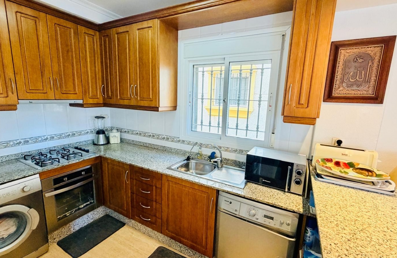 Reventa - Villa - Los Montesinos - La Herrada
