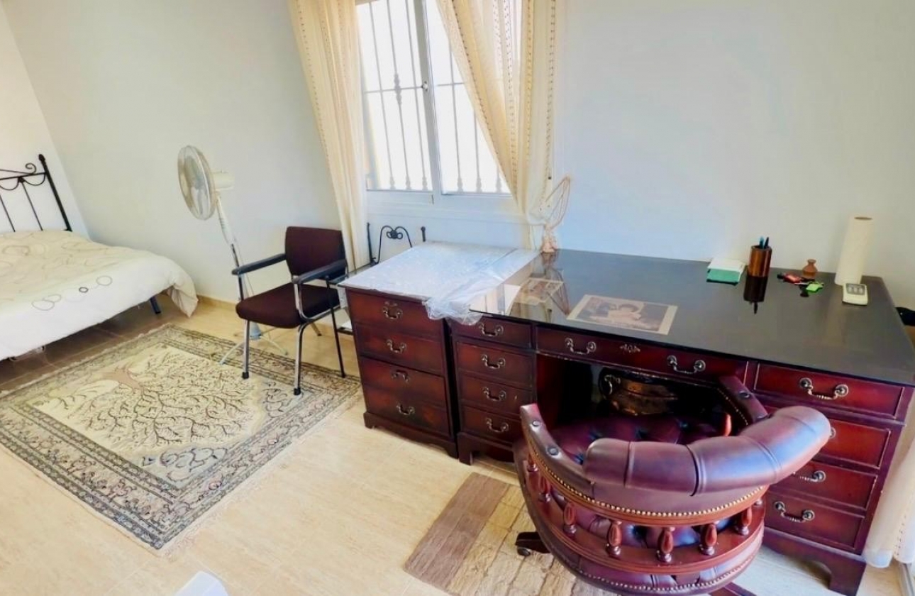 Reventa - Villa - Los Montesinos - La Herrada