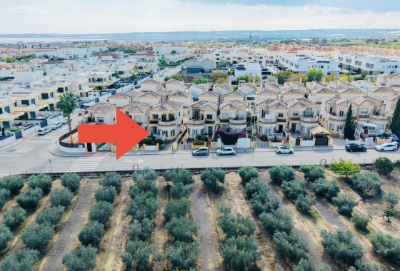 Reventa - Villa - Los Montesinos - La Herrada
