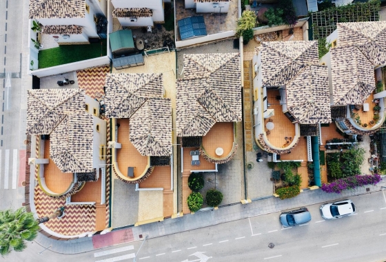 Reventa - Villa - Los Montesinos - La Herrada