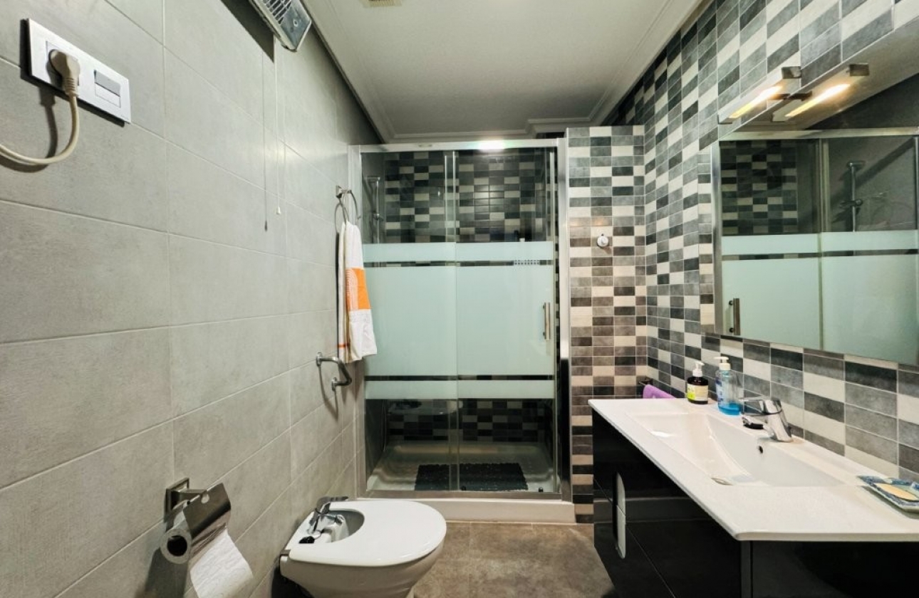 Rynek wtórny - Apartament - Torrevieja - La Mata