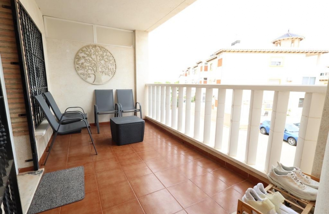 Resale - Apartment - Orihuela Costa - La Zenia