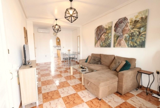 Resale - Apartment - Orihuela Costa - La Zenia
