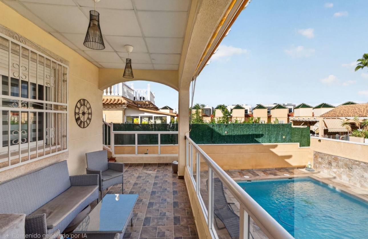 Resale - Villa - Torrevieja - Los Altos