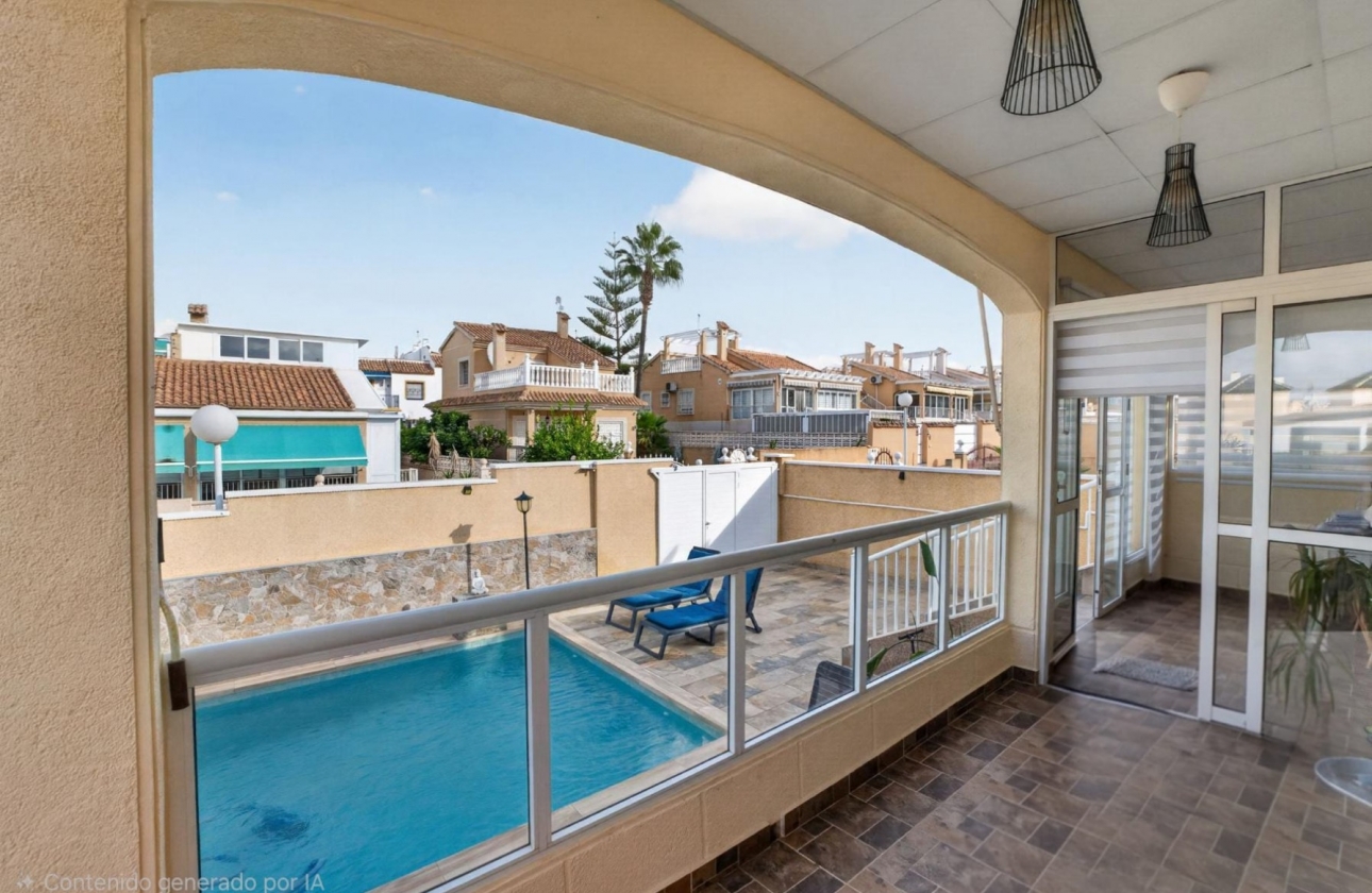 Resale - Villa - Torrevieja - Los Altos