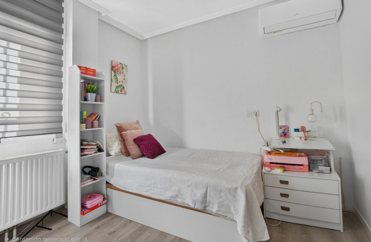 Resale - Villa - Torrevieja - Los Altos